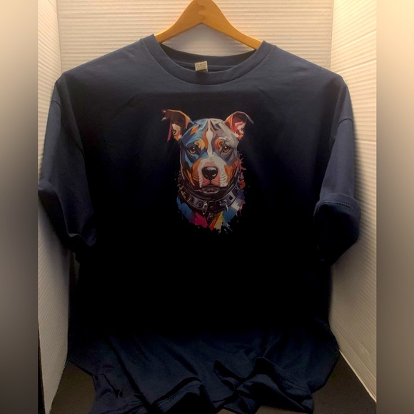 Everything loves a tee shirt my Pitbull friend - Picture 2 of 3